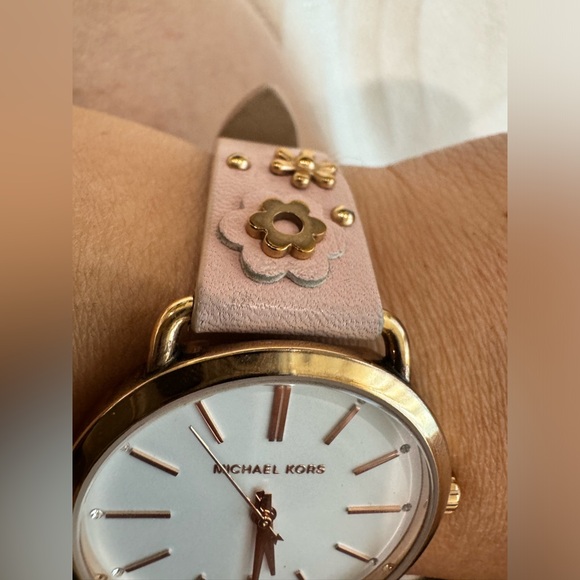 Michael Kors Portia Stainless Steel Quartz Leather Strap Watch - Picture 7 of 9